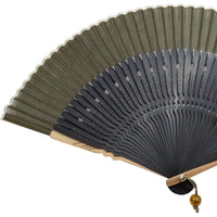 Fächer & Fächertaschen-Set, modernes Pfeil-Gasuri-grün, in Paulownia-Box.