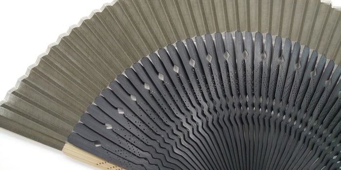Set of folding fan and fan bag (Modern Yagasuri Green)
